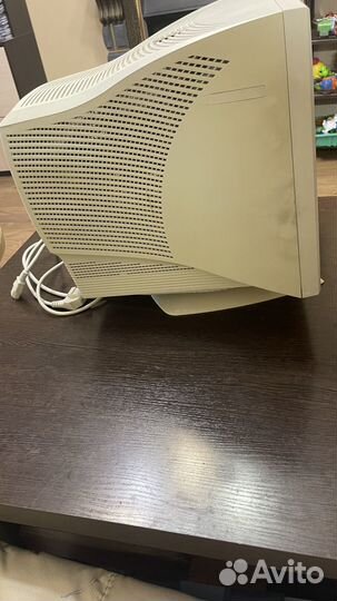 Монитор LG Flatron 775 FT