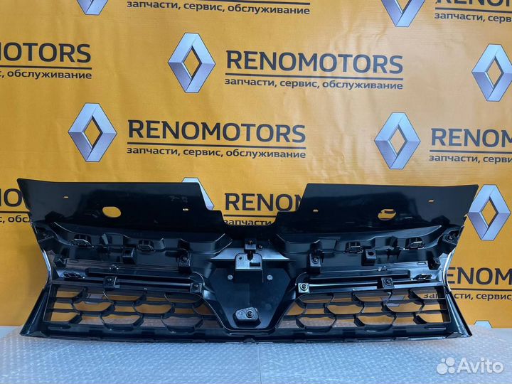 Решетка радиатора Renault Duster 15-21