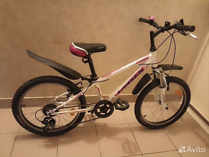 Велосипед Larsen Buggy белый 6 ск. размер 18,20