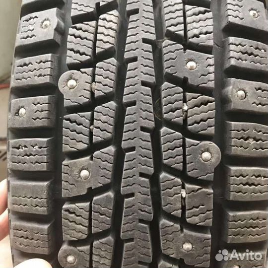 Dunlop SP Winter Ice 01 235/55 R17