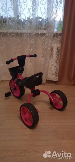 Велосипед трёхколёсный детский