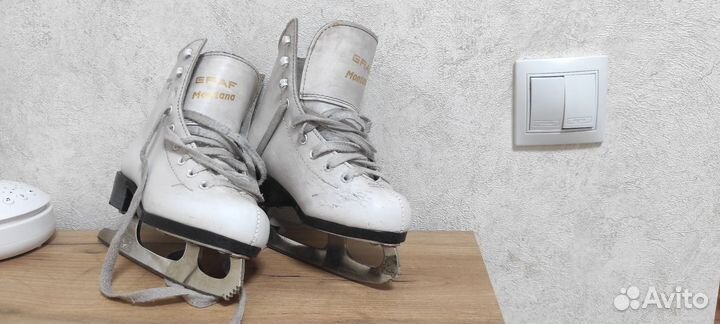 Коньки фигурные 28