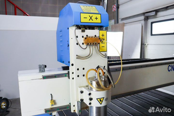 Фрезерный станок 1318 CNC