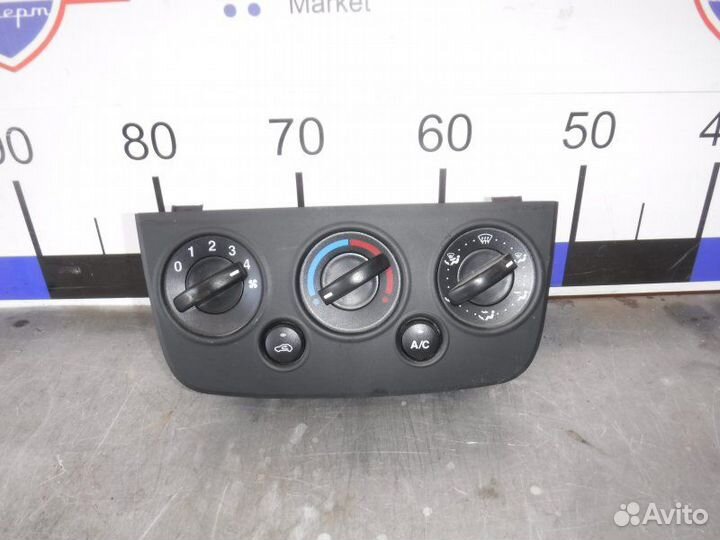 Блок управления отопителем Ford Fiesta fyja 2007