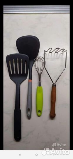 Посуда разная и столовые приборы