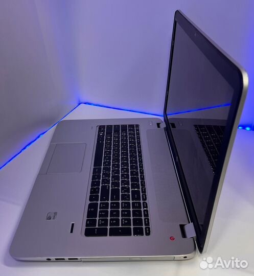 Ноутбук HP Envy 17