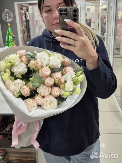 Кустовые розы,пионовидная роза,эустома