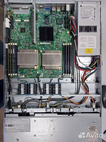 Сервер Intel SR1690WBR