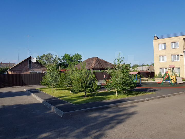 2-к. квартира, 72,9 м², 1/3 эт.