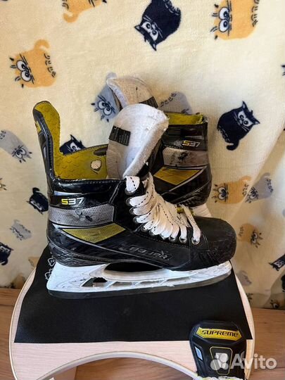 Хоккейные коньки bauer S37