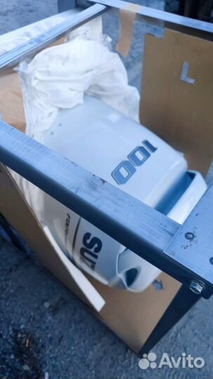 Мотор лодочный Suzuki DF100BTL белый