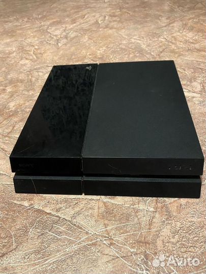 Sony PlayStation 4 FAT 500 GB + 2 джостика