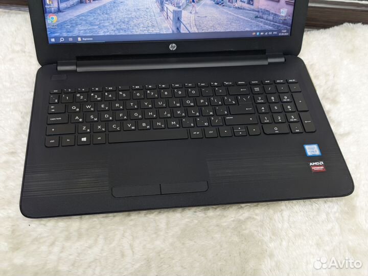 HP / i5-7200U / Radeon R5 M330 /8GB DDR4/SSD 240Gb