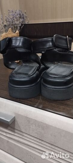 Босоножки женские 37 размер