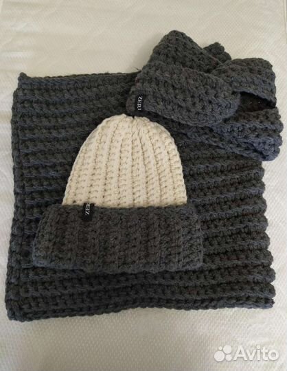 Комплект шапка и снуд женский