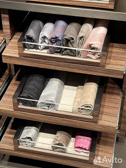 Платок шаль gucci оригинал из аутлета Барселоны