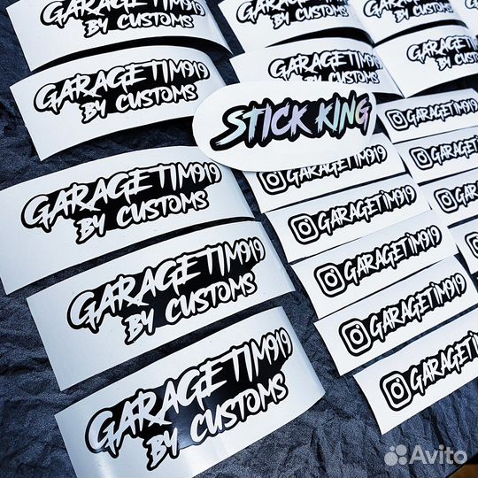 Изготовление наклеек на авто
