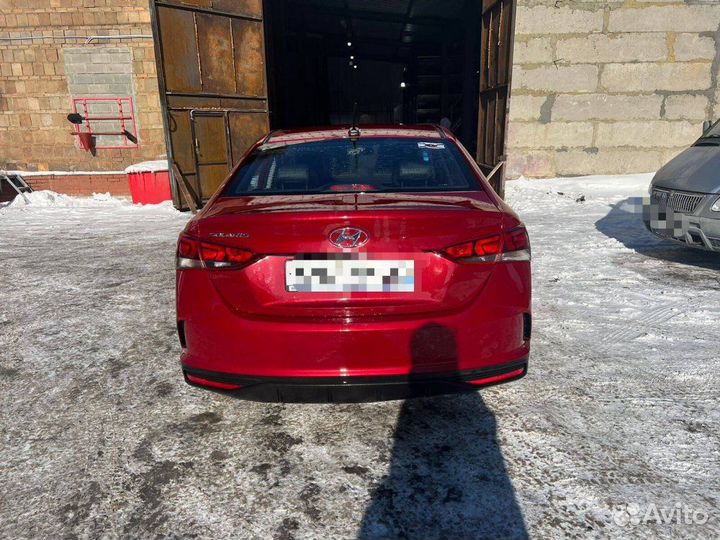 Автомобиль на запчасти Hyundai Solaris 1.6 AT