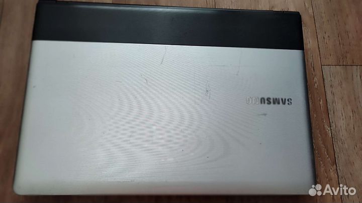 Samsung np300e4a