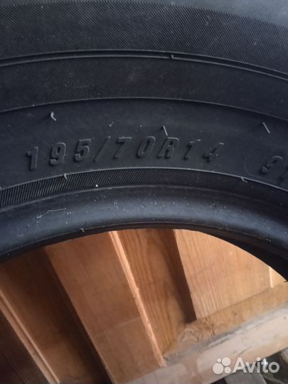 Goodyear DuraMax 195/70 R14