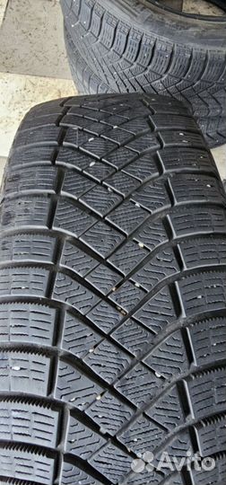 Pirelli Ice Zero FR 225/55 R18