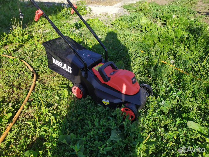 Газонокосилка электрическая