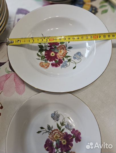 Тарелки из сервиза Kahla, 19 предметов