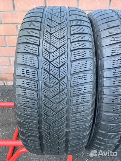 Pirelli Winter Sottozero 3 245/40 R19 и 275/35 R19 100V