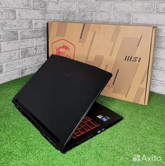 Игровой ноутбук MSI katana i5 12го/RTX 3060 6Гб