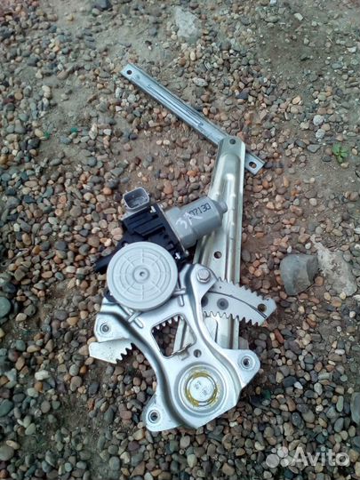 Стеклоподъёмник двери Ниссан Жук,Nissan Juke