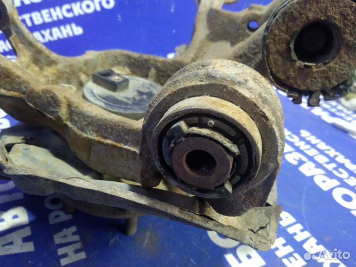 Задний правый поворотный кулак Mazda 6 Gh седан L8