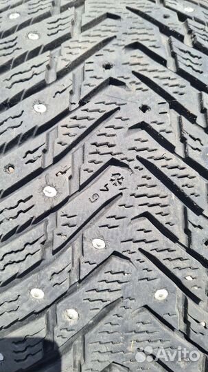 Nokian Tyres Hakkapeliitta 8 215/55 R17