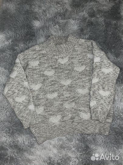 Свитер женский