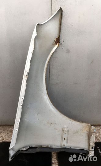 Крыло переднее левое Mercedes-Benz C-Class