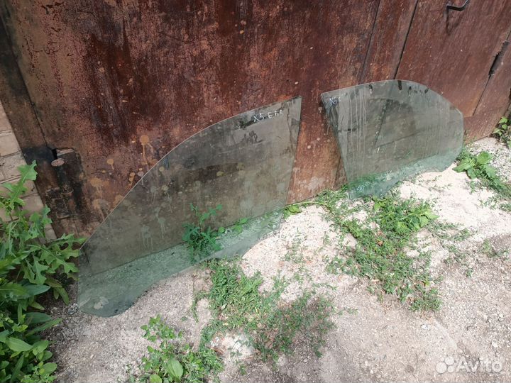 Стекло двери передней левое/правое Bmw X5 E53