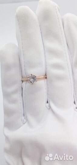 Золотое кольцо с фианитом 16,5р