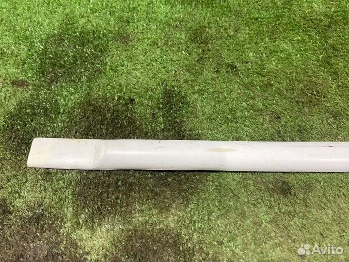 Молдинг двери задний левый Kia Clarus FE