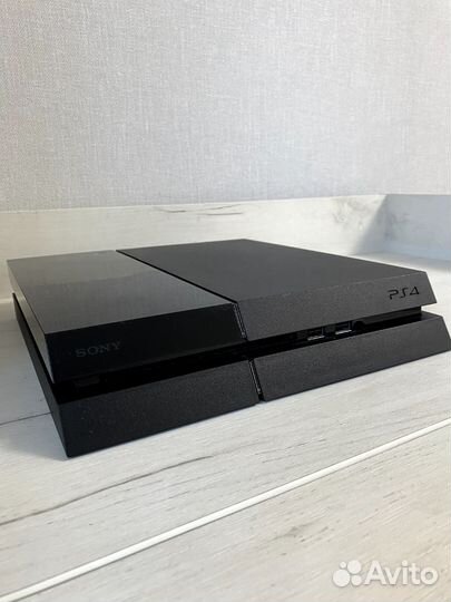 Sony PlayStation 4
