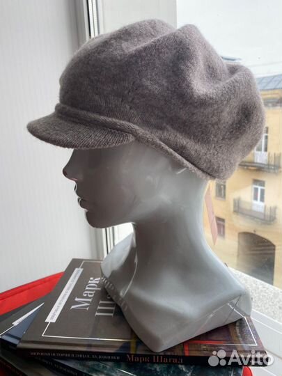 Шапка Weekend Max Mara, Uniqlo, TJ collection