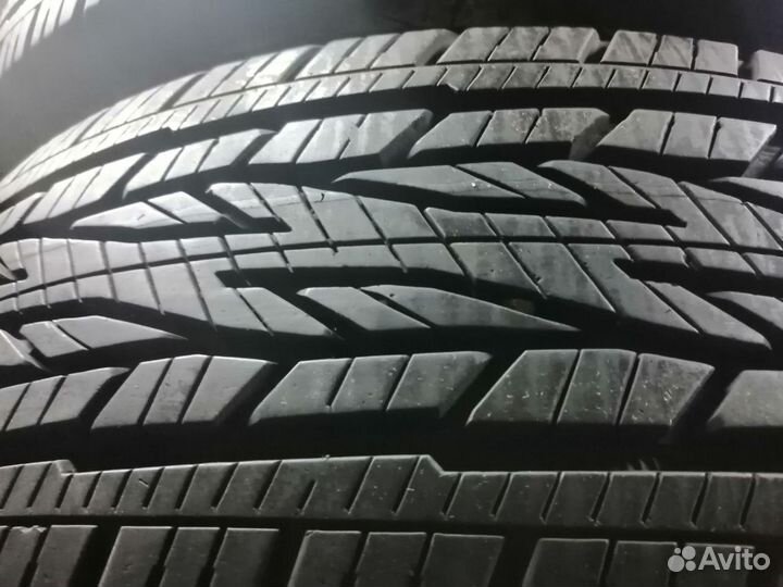 Continental ContiCrossContact LX2 215/65 R16