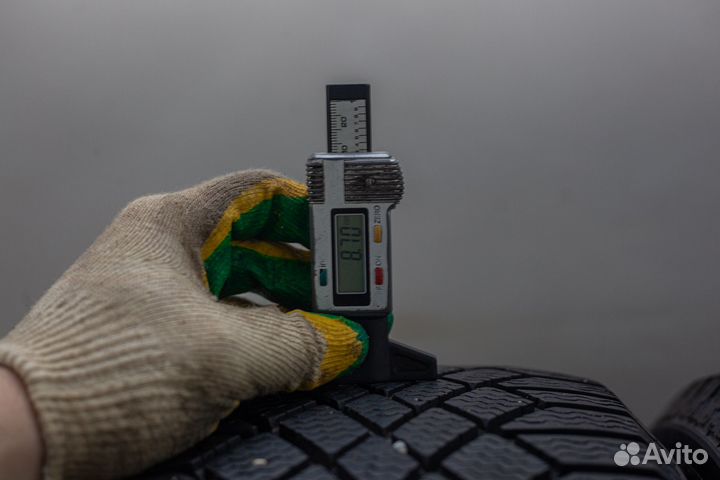 Continental ContiVikingContact 7 205/55 R17 95T