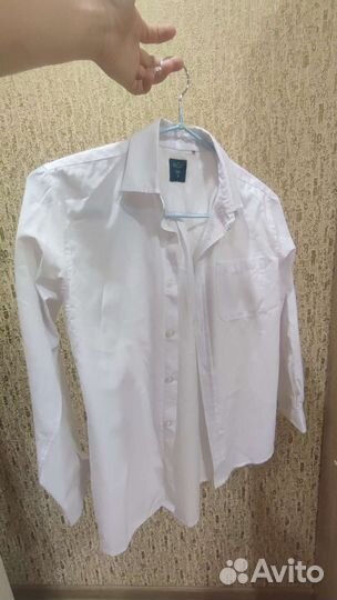 Рубашки школьные на мальчика 128,134,140