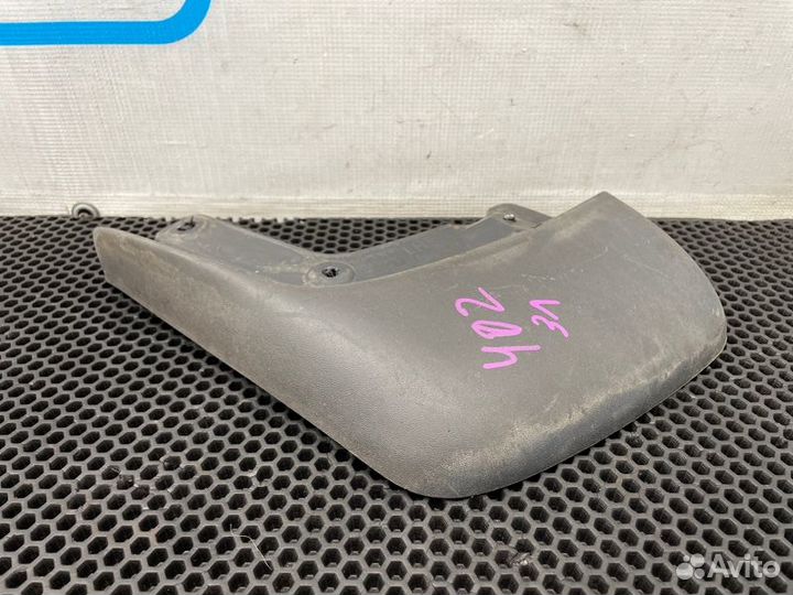 Брызговик задний левый Volvo Xc90 C B5254T2 2.5