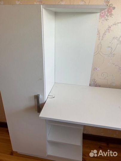 Письменный стол