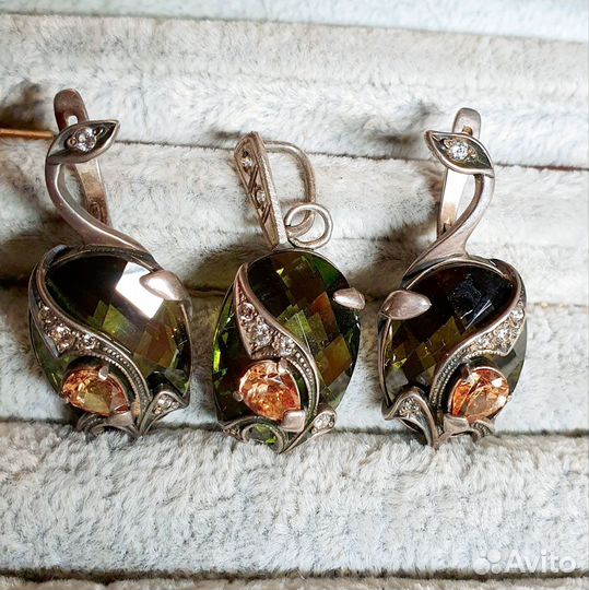 Комплект из натуральных камней Оливин