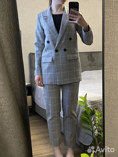 Костюм брючный