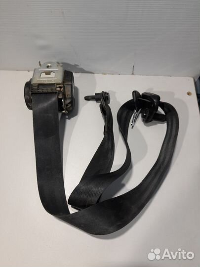 Ремень безопасности перед Renault sandero stepway