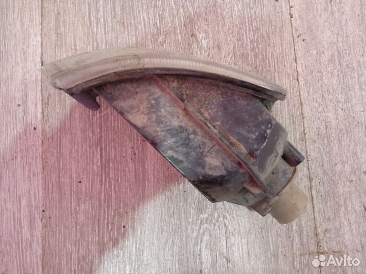 Указатель поворота передний правый Seat Toledo 1