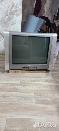 Телевизор Sony trinitron