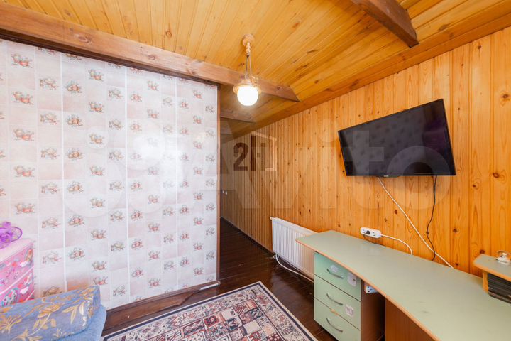 Коттедж 210 м² на участке 13 сот.